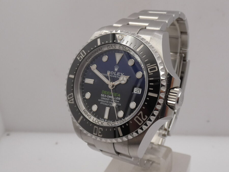 Rolex Sea-Dweller Deepsea James Cameron 136660 BOX&PAPERS Italia April 2024 LIKE NEW Acciaio Automatico - immagine 9