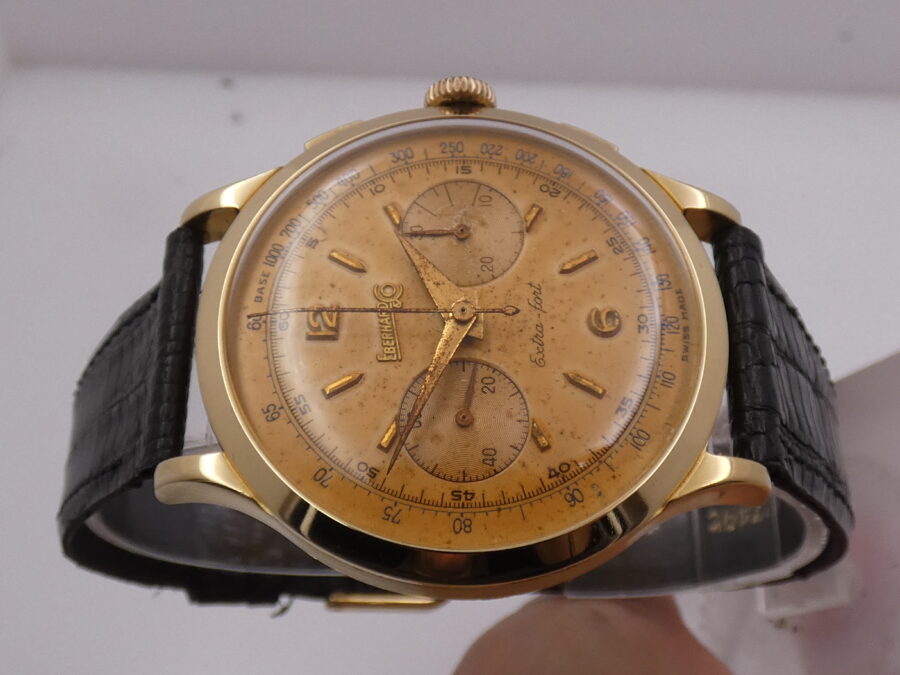 Eberhard & Co. Extra-Fort Cronografo 14007 Oversize 39mm Oro 18 Kt ANNI '50s Carica Manuale