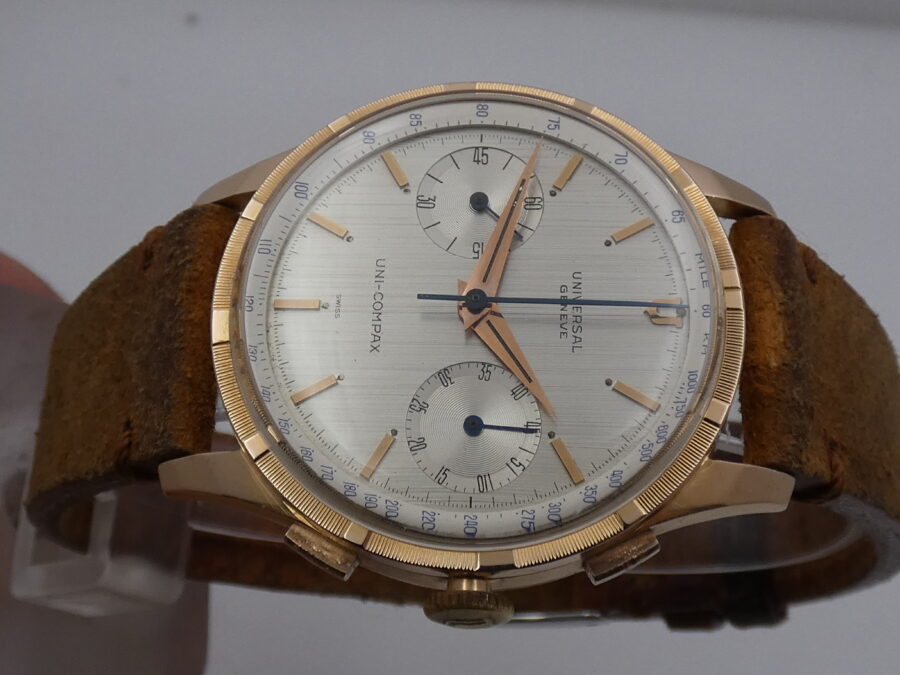 Universal Genève Uni-Compax Chronograph Oversize 37,5mm 18Kt Gold Textured Dial Year 1961 Thunderbird Bezel JUST SERVICED - immagine 3