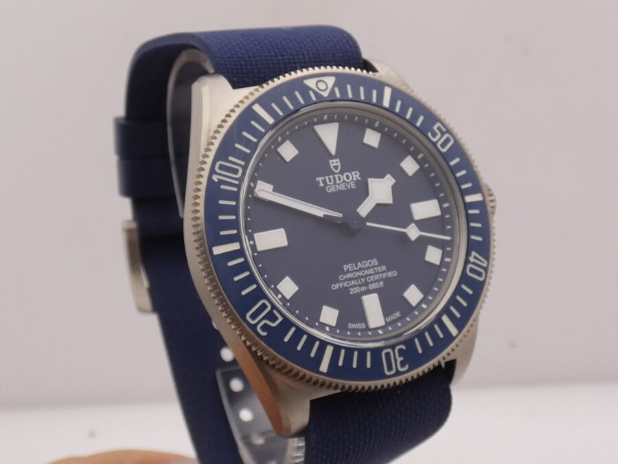 Tudor Pelagos FXD 25707 Titanium 42mm BOX&PAPERS March 2022 Automatic Chronomater TOP Condition - immagine 9